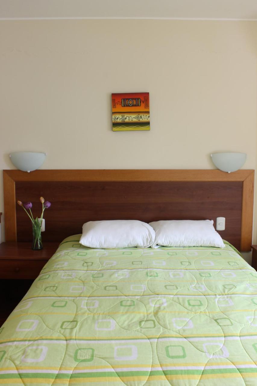 Hotel Sunflowers Inn Лима Екстериор снимка