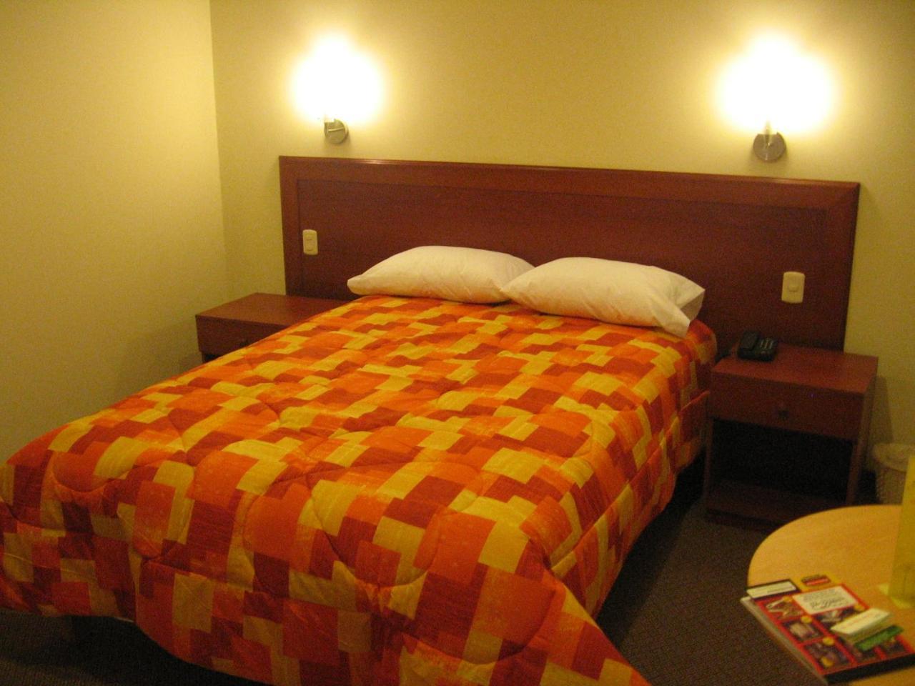 Hotel Sunflowers Inn Лима Екстериор снимка